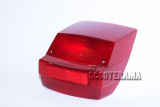 Plastique rouge feu arrière - Vespa PX125/150/200E, Vespa 2 - jusqu'en 1983